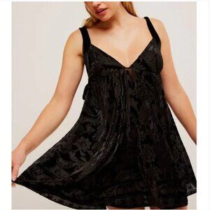 FREE PEOPLE NWT Snow Angel Mini Slip / Black Combo - S
